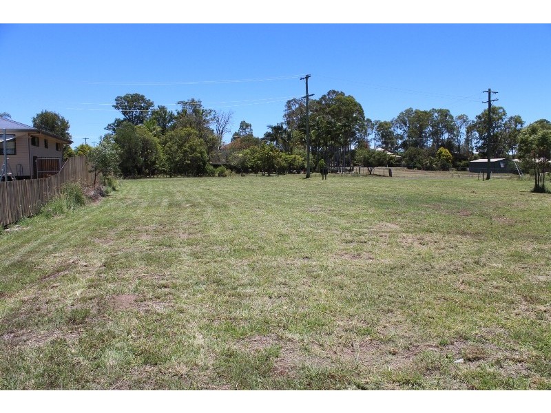 30 Church Street, Childers QLD 4660