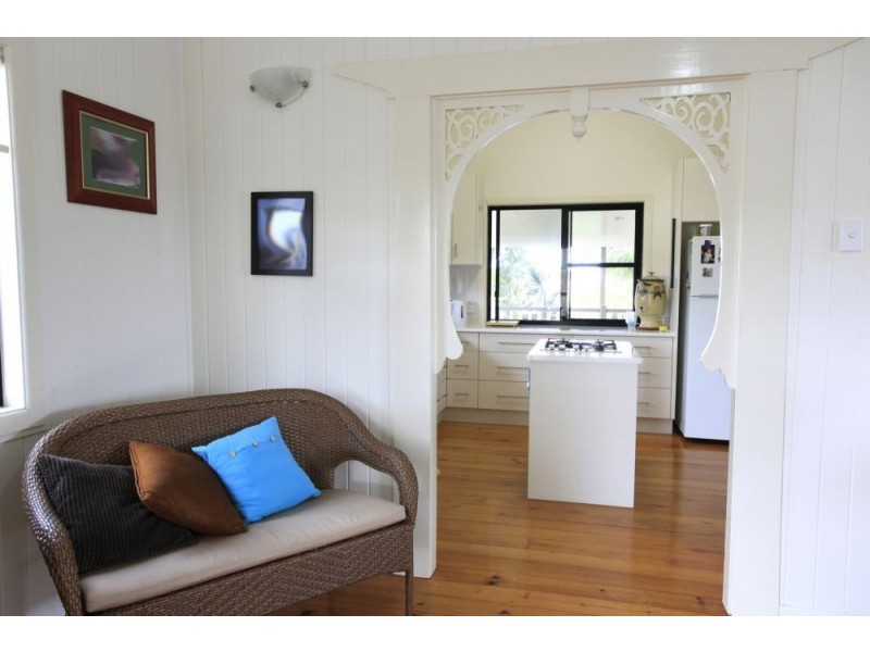 30 Acacia Street, Moore Park Beach QLD 4670