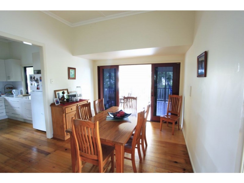 30 Acacia Street, Moore Park Beach QLD 4670