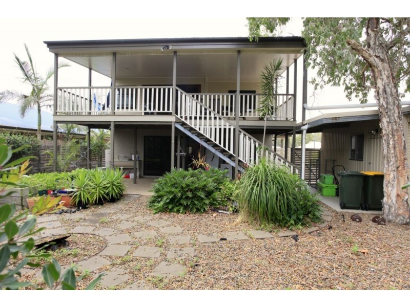 30 Acacia Street, Moore Park Beach QLD 4670