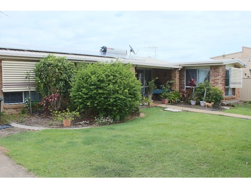 33 Shell Street, Burnett Heads QLD 4670