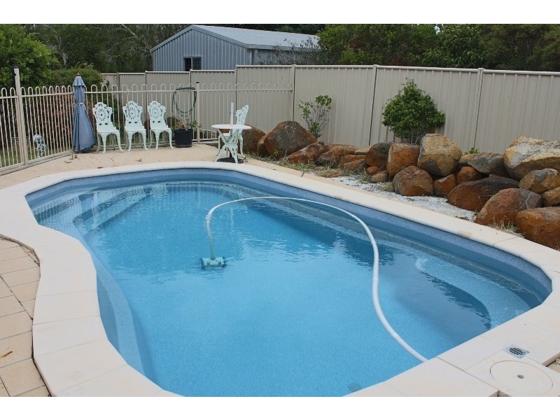 33 Shell Street, Burnett Heads QLD 4670