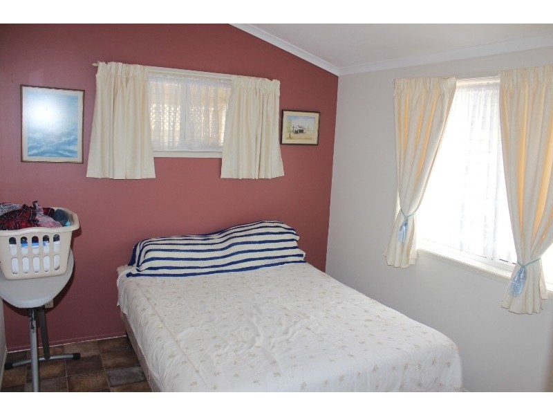 33 Shell Street, Burnett Heads QLD 4670