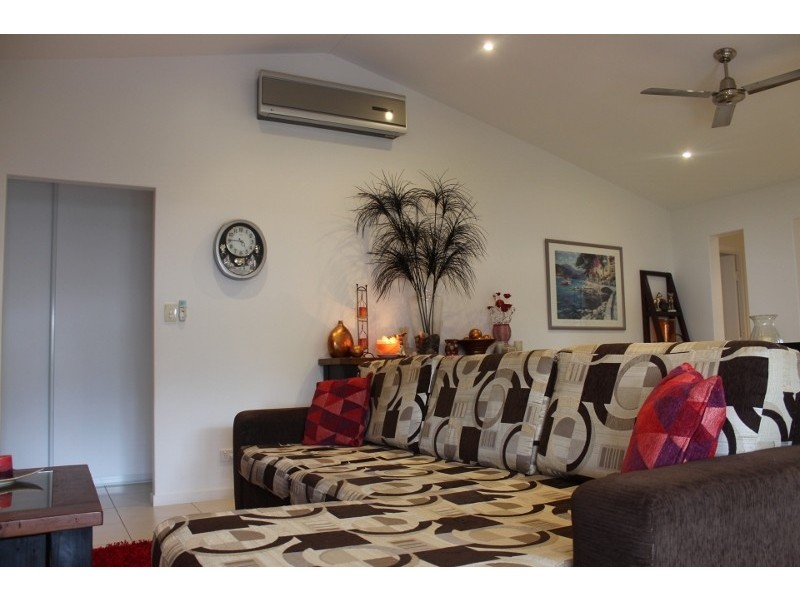 10 Sarra Place, Bundaberg East QLD 4670