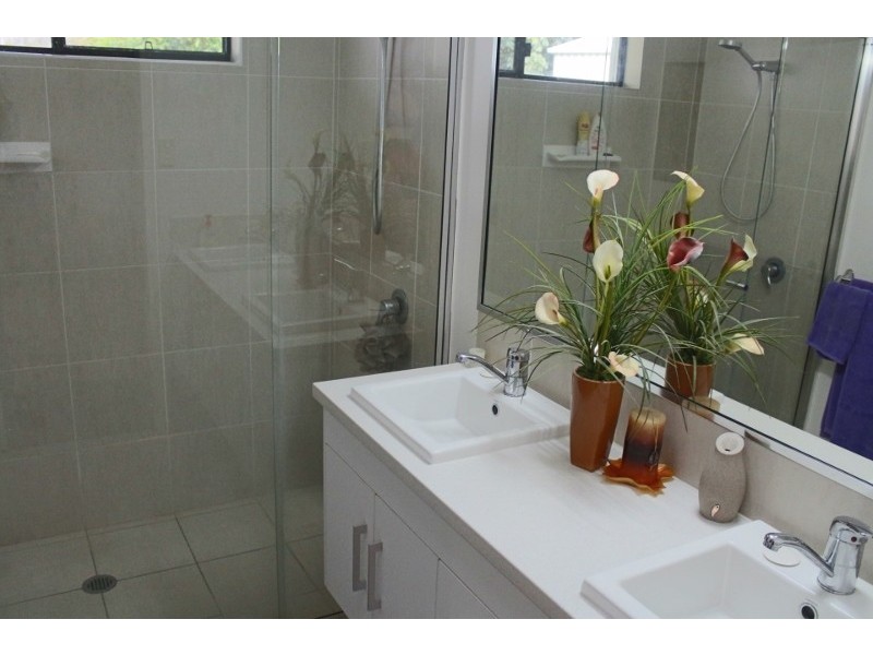 10 Sarra Place, Bundaberg East QLD 4670