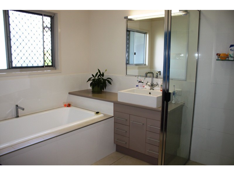 976 Pine Creek Road, Electra QLD 4670