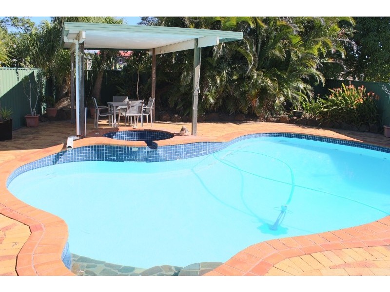 21 Svensson Street, Svensson Heights QLD 4670