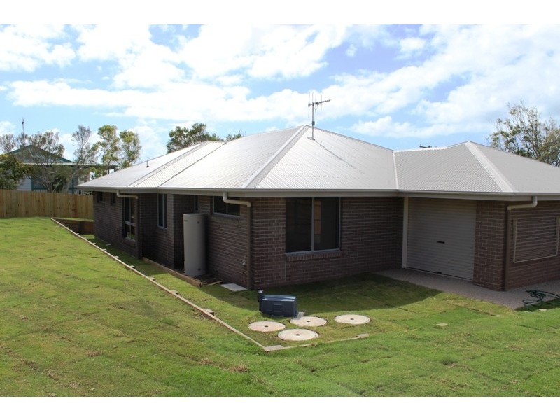 15 Grotherr Street, Qunaba QLD 4670