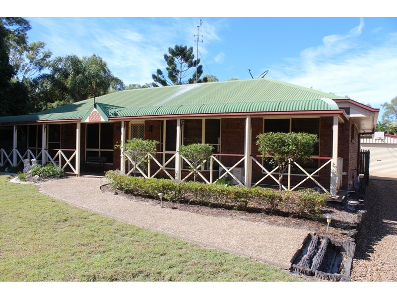 5 Holzberger Street, Moore Park Beach QLD 4670