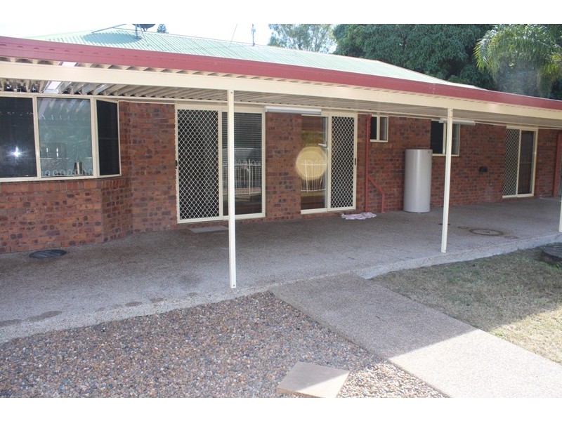 5 Holzberger Street, Moore Park Beach QLD 4670