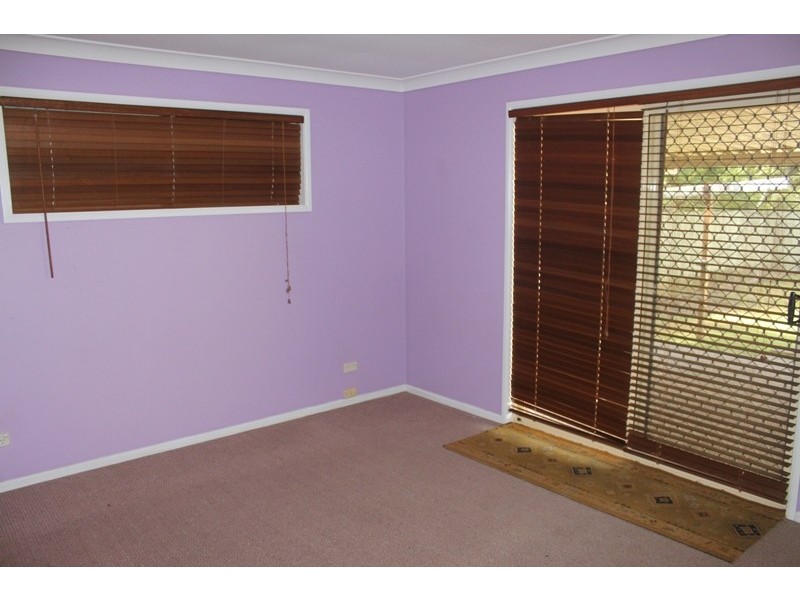 5 Holzberger Street, Moore Park Beach QLD 4670