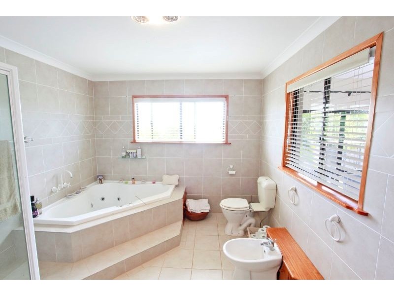 15 Martins Court, Qunaba QLD 4670