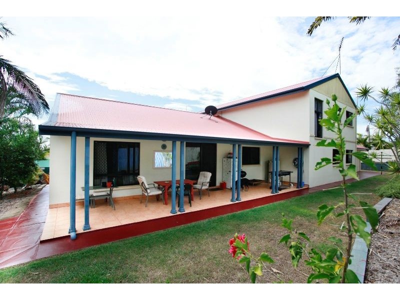 15 Martins Court, Qunaba QLD 4670