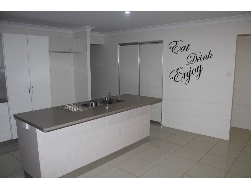 6 Darby Street, Branyan QLD 4670