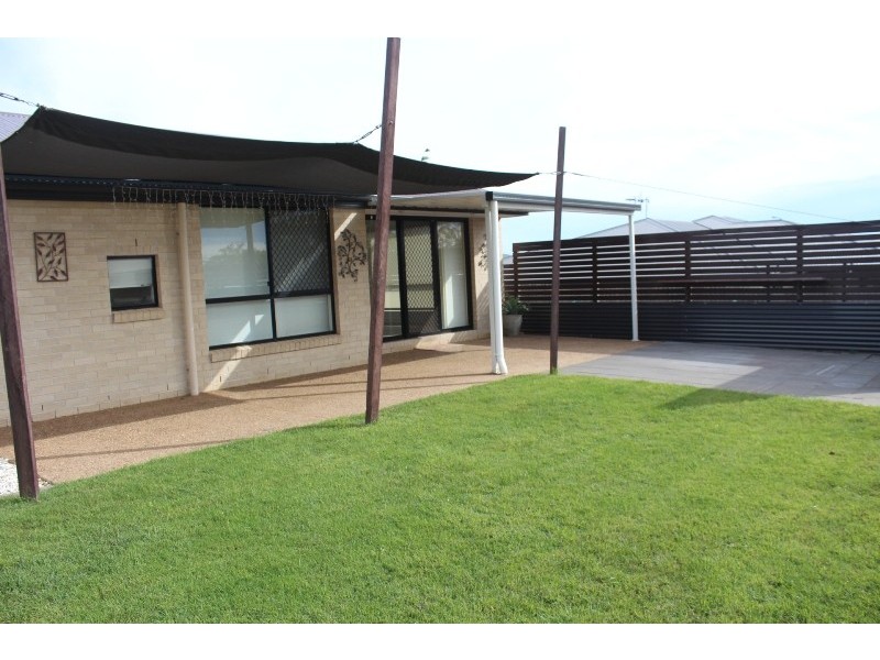 6 Darby Street, Branyan QLD 4670