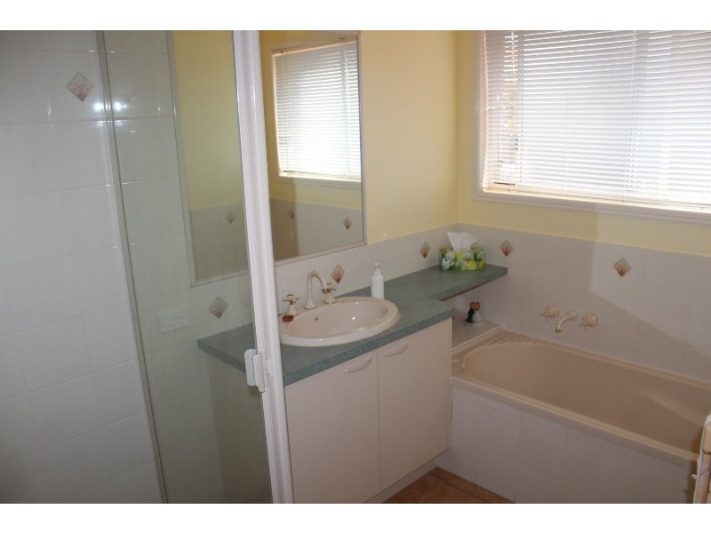 40 Bargara lakes drive, Bargara QLD 4670