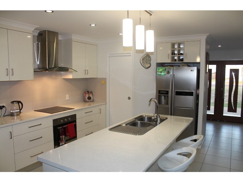 32 Longview Street, Ashfield QLD 4670