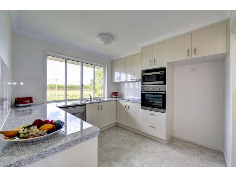 12/148 McCarthy Road, Avenell Heights QLD 4670