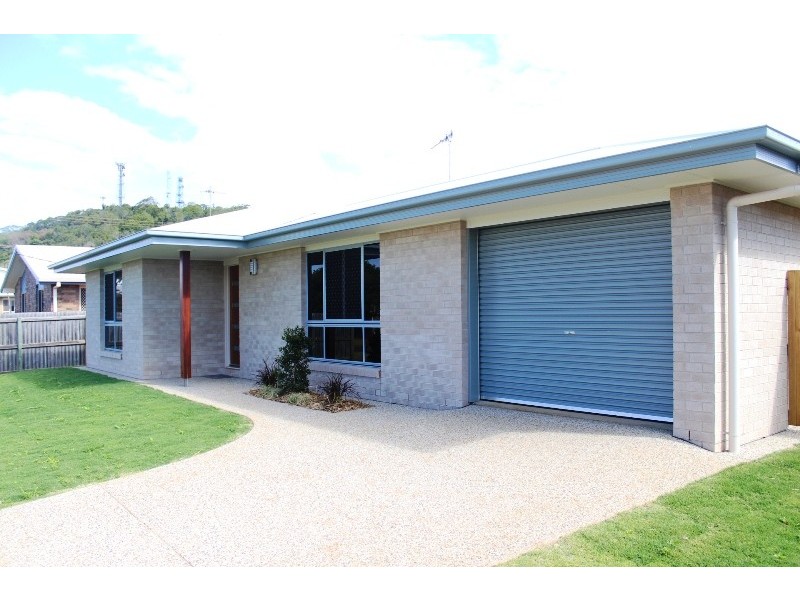 4 Rehbein Avenue, Qunaba QLD 4670