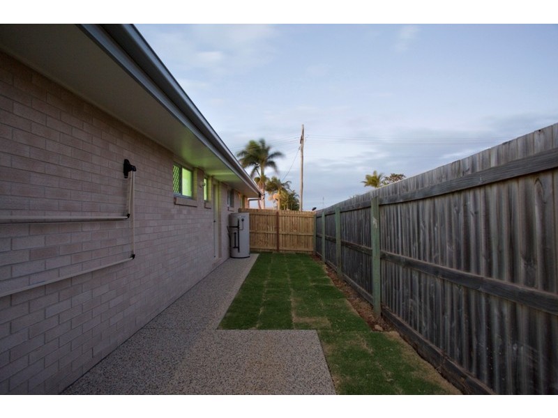 4 Rehbein Avenue, Qunaba QLD 4670