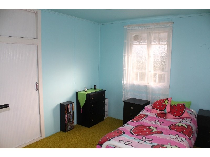 56 Beatrice Street, Walkervale QLD 4670