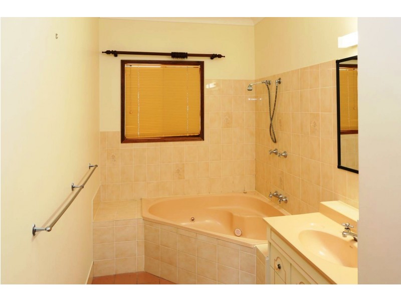 22 CURRAWONG ROAD, Gooburrum QLD 4670