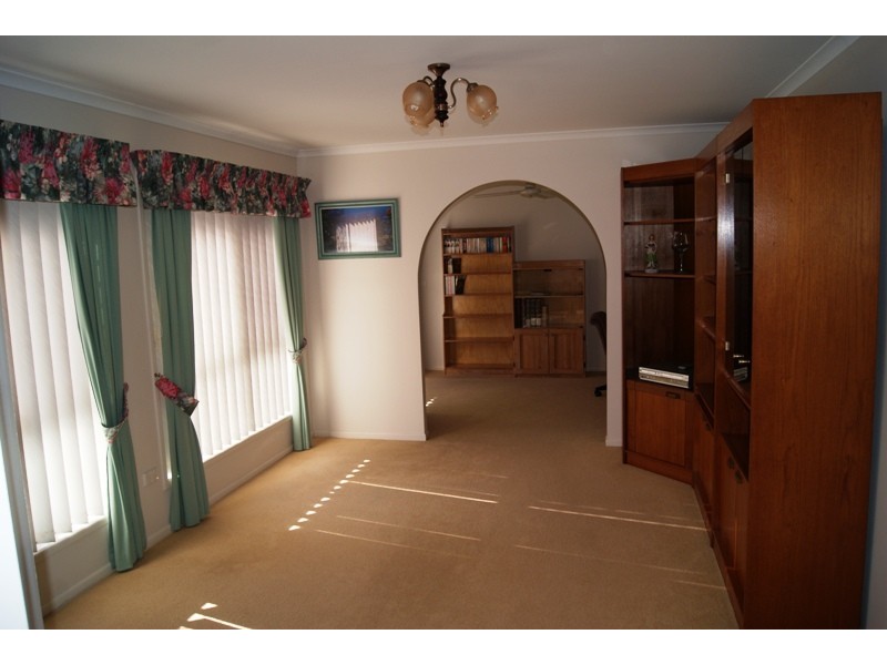 25 ACACIA STREET, Moore Park Beach QLD 4670