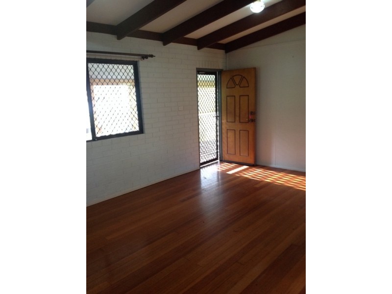 16 Moore Street, Elliott Heads QLD 4670