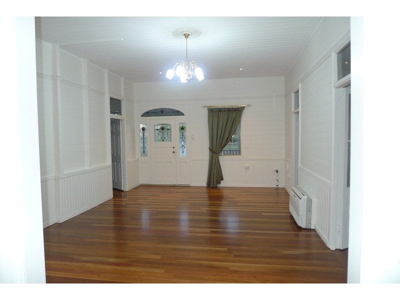 318 Bourbong Street, Bundaberg West QLD 4670