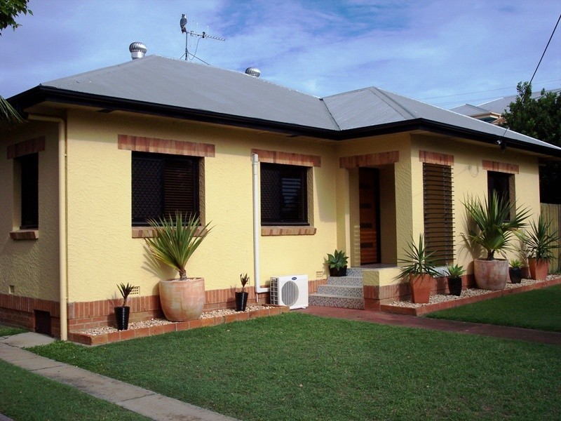 14 Cullen Street, Walkervale QLD 4670