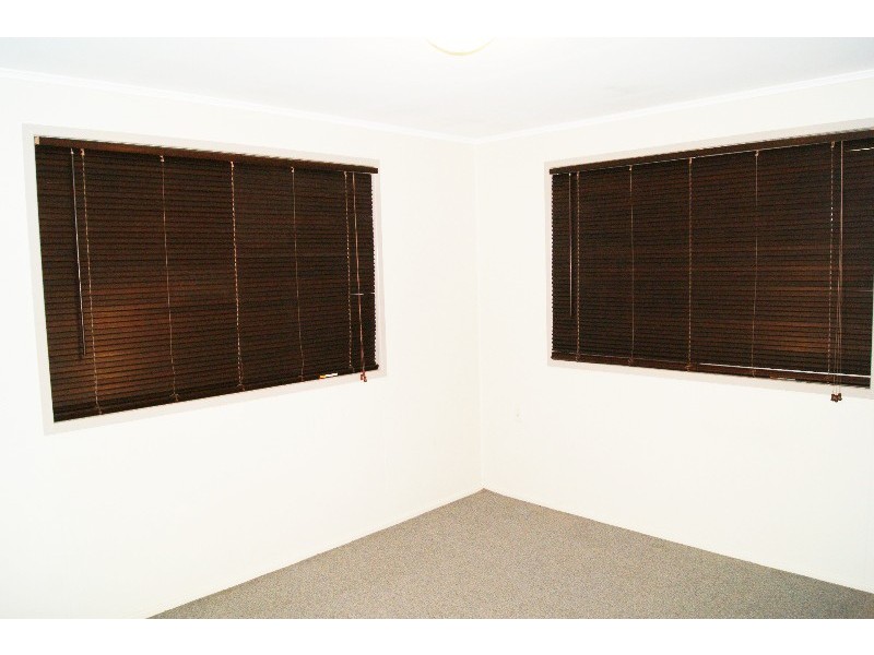 130 Elliott Heads Road, Avenell Heights QLD 4670