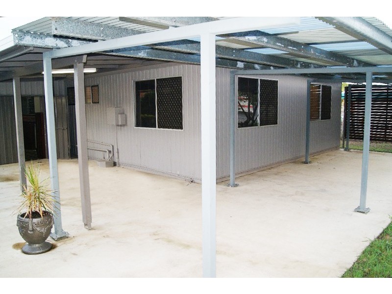 130 Elliott Heads Road, Avenell Heights QLD 4670