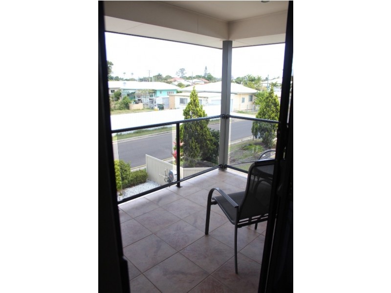1/16 Moore Lane, Bundaberg West QLD 4670