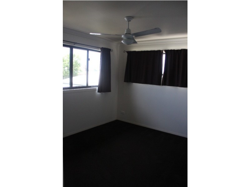 1/16 Moore Lane, Bundaberg West QLD 4670