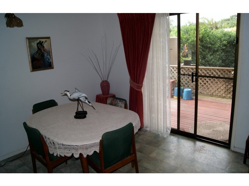 14 Acacia Street, Moore Park Beach QLD 4670