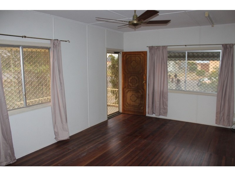 15 Blamey Street, Avenell Heights QLD 4670