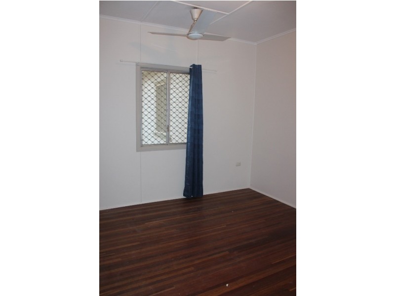 15 Blamey Street, Avenell Heights QLD 4670