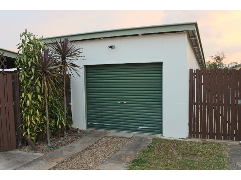 15 Blamey Street, Avenell Heights QLD 4670