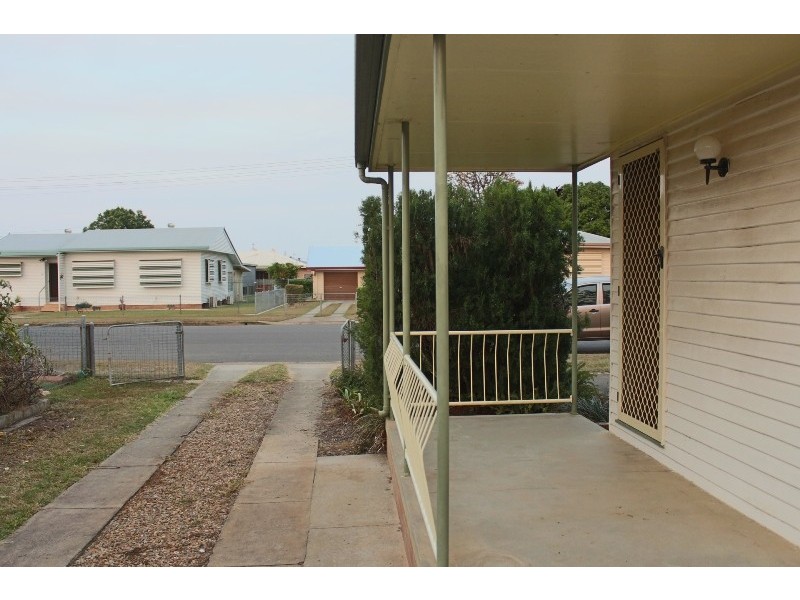 15 Blamey Street, Avenell Heights QLD 4670