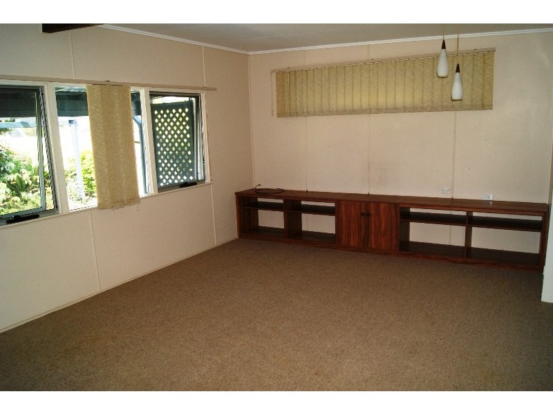 13 Tummon Street, Walkervale QLD 4670