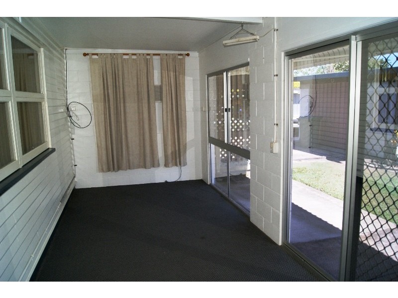 13 Tummon Street, Walkervale QLD 4670