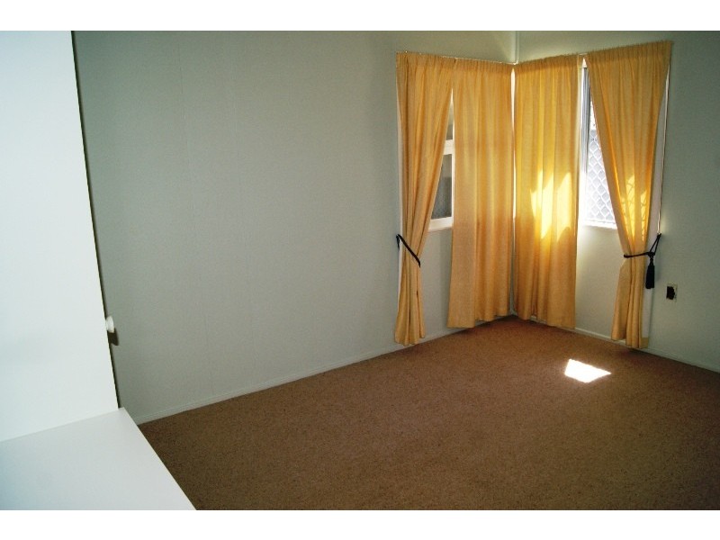 13 Tummon Street, Walkervale QLD 4670