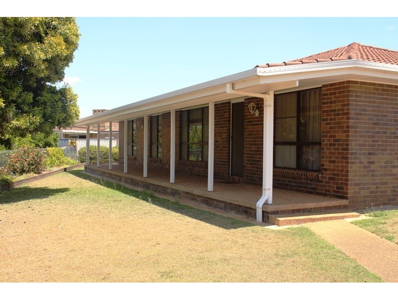 4 Smiths Road, Avoca QLD 4670