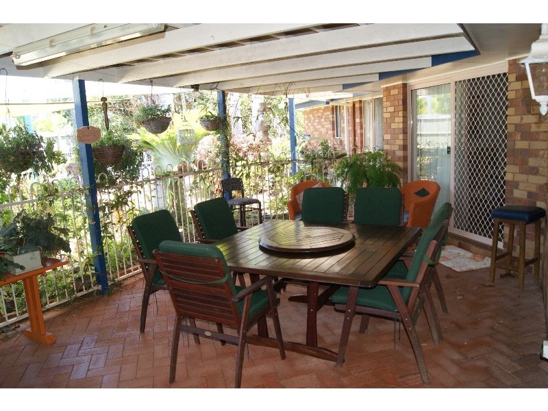 33 Gibsons Road, Burnett Heads QLD 4670