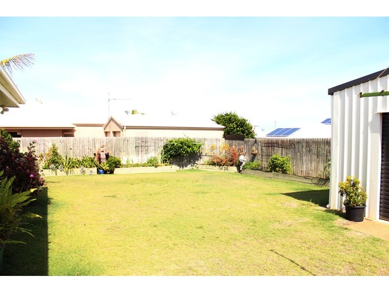 7 Hillcrest Court, Bargara QLD 4670
