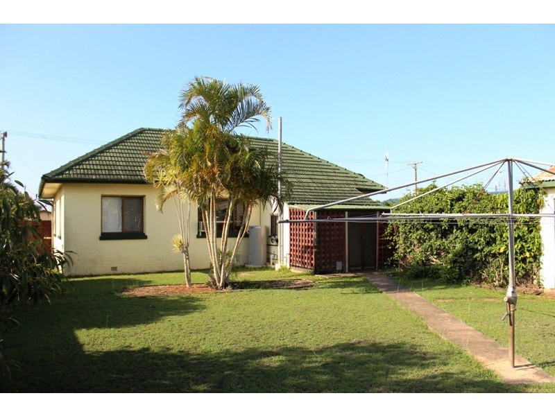 42 Vasey Street, Avenell Heights QLD 4670