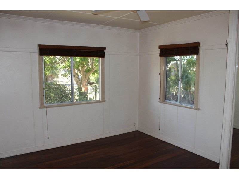 21 Svensson Street, Svensson Heights QLD 4670