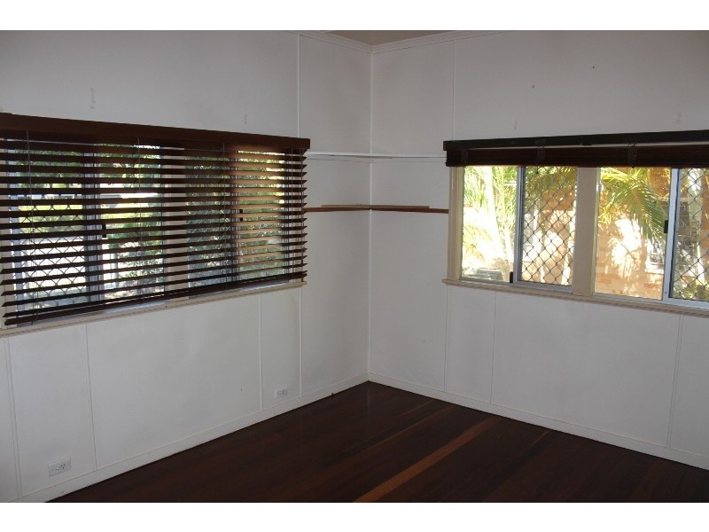 21 Svensson Street, Svensson Heights QLD 4670