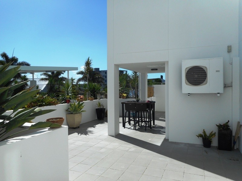 109/23 Esplanade, Bargara QLD 4670