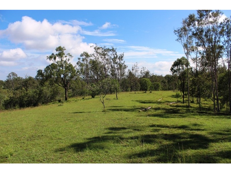 16 Eileen Crescent, Horse Camp QLD 4671